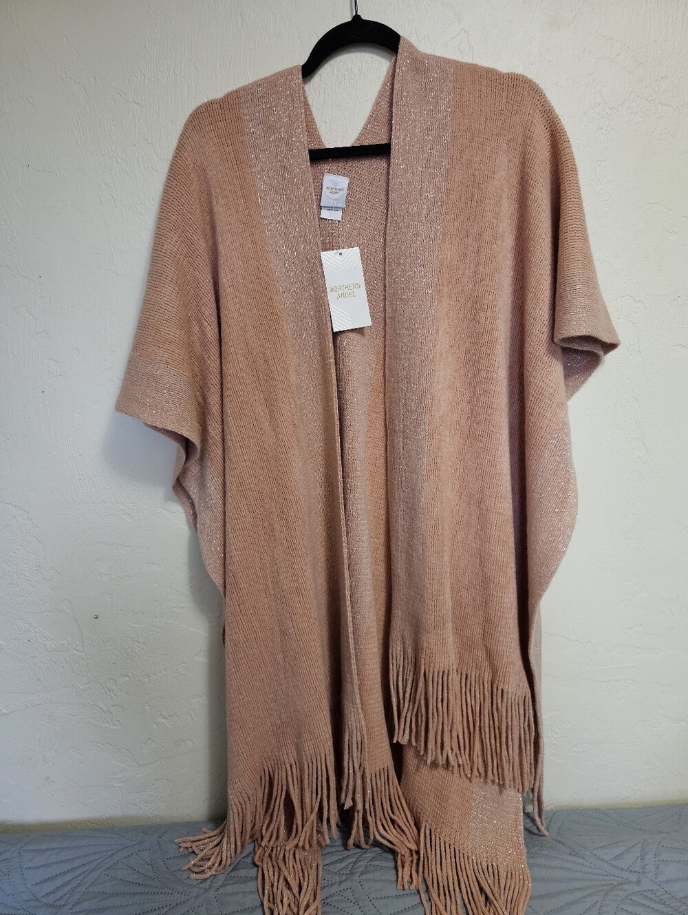 NWT Northern Angel Metallic Shimmer Fringe Poncho Wrap S/M